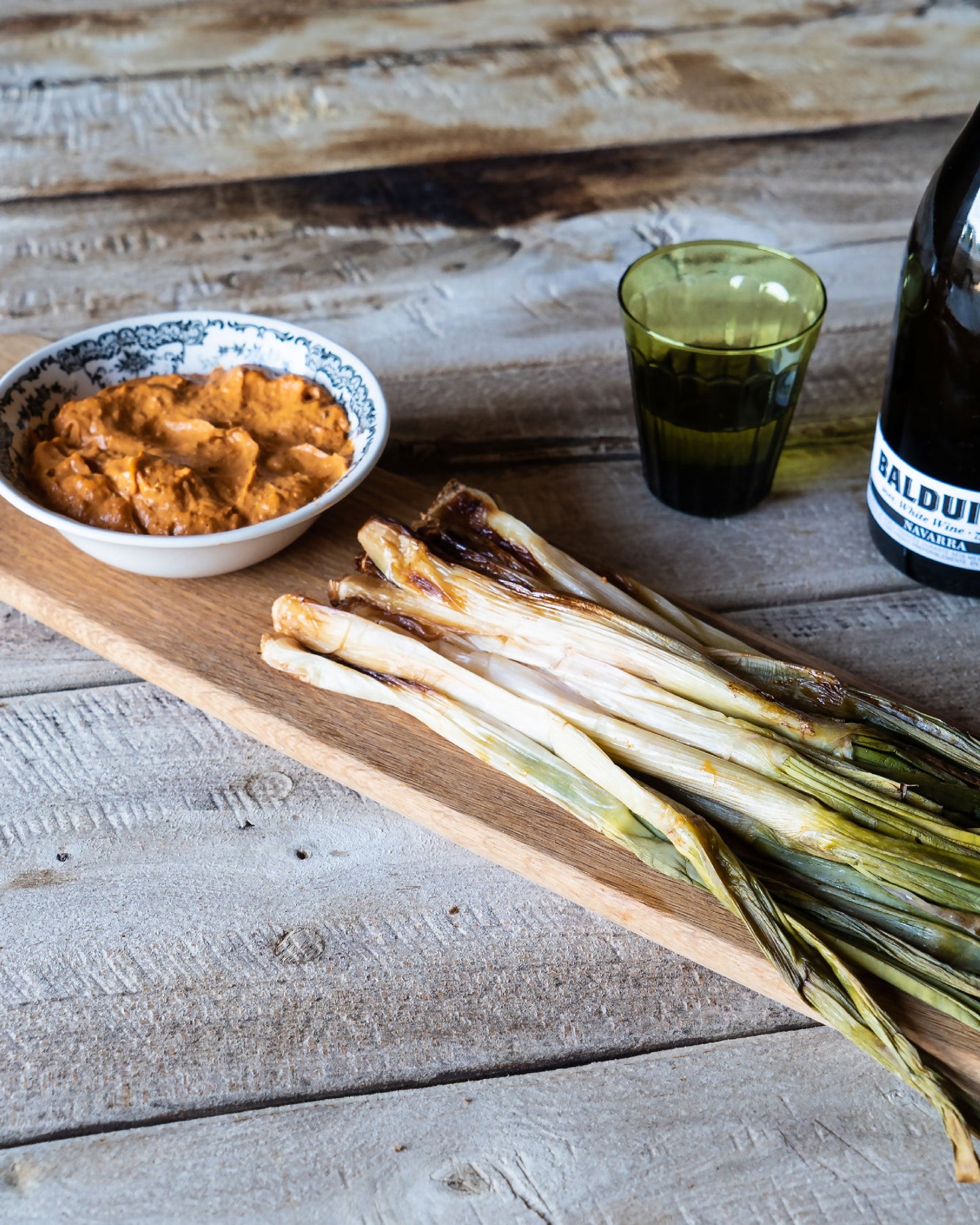 calçots con salsa romesco