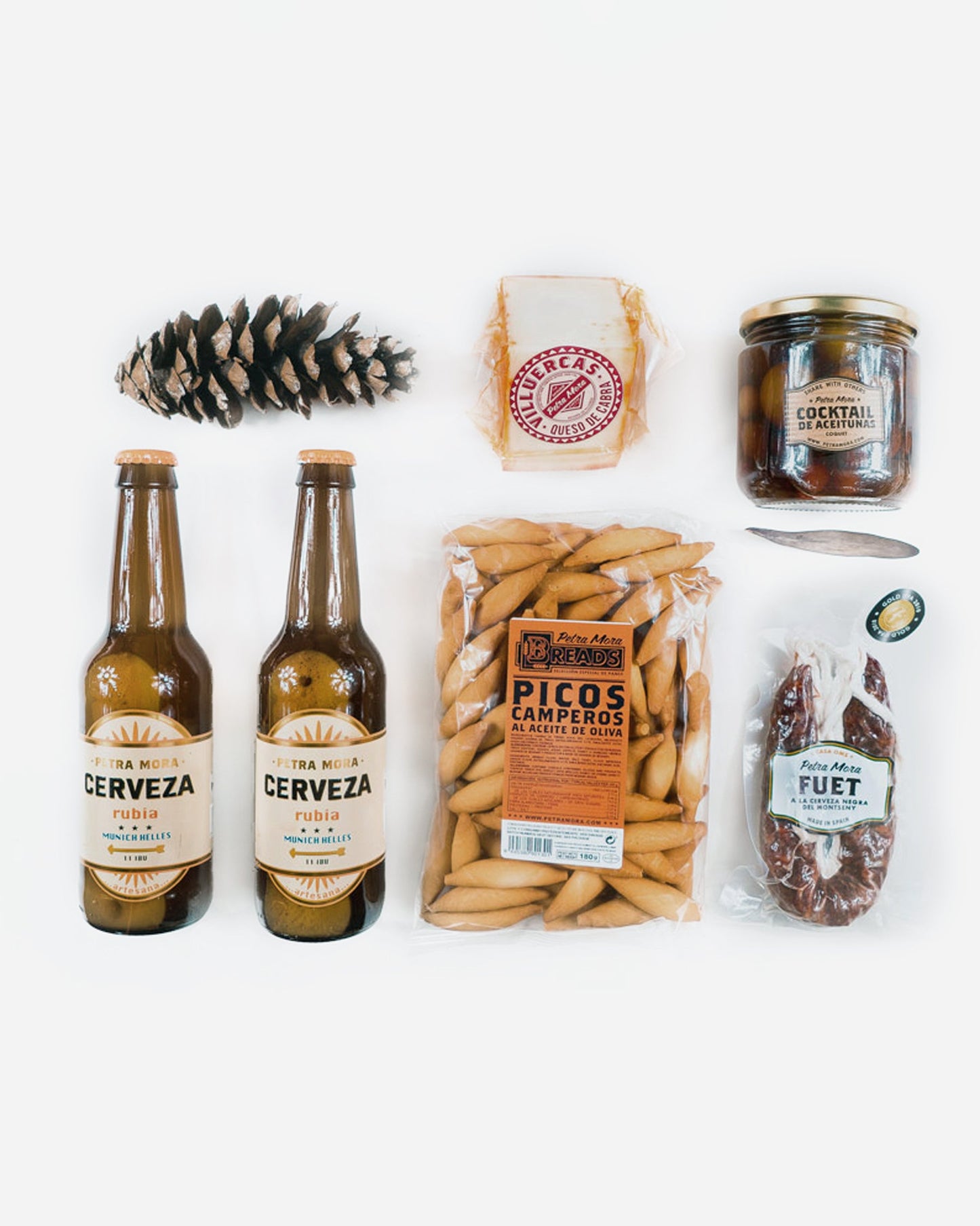 Cesta regalo con cerveza artesana y aperitivos