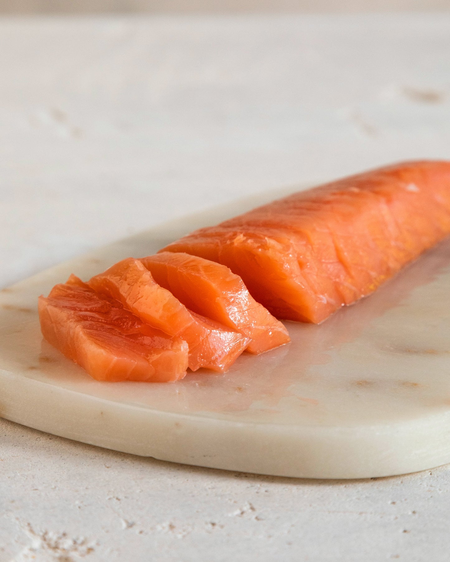 Lomitos de salmón noruego ahumado en tacos 160 g