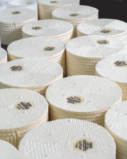 Labadia 10 Zamorano DOP curado entero mini con caja