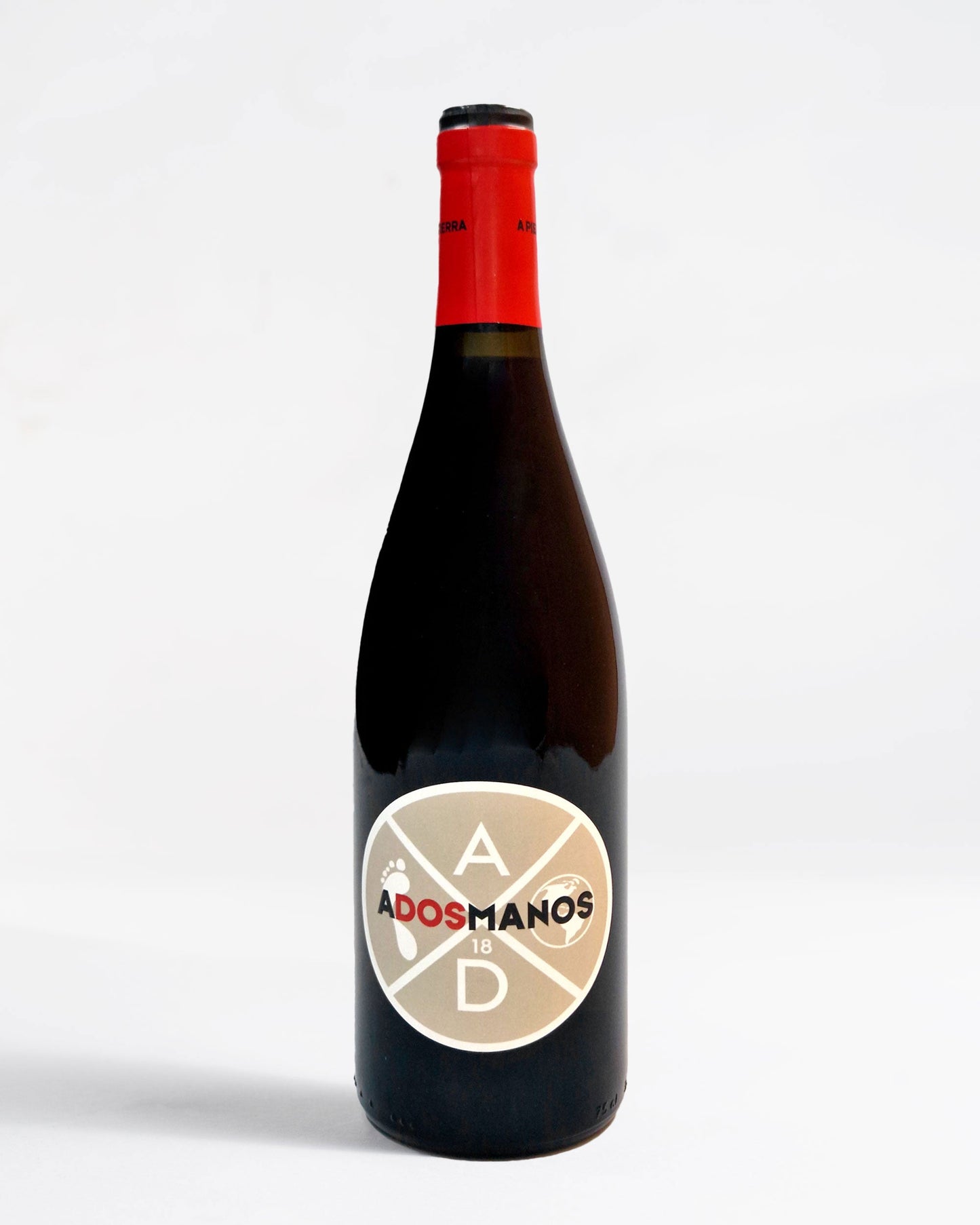 A Pie de Tierra A Dos Manos