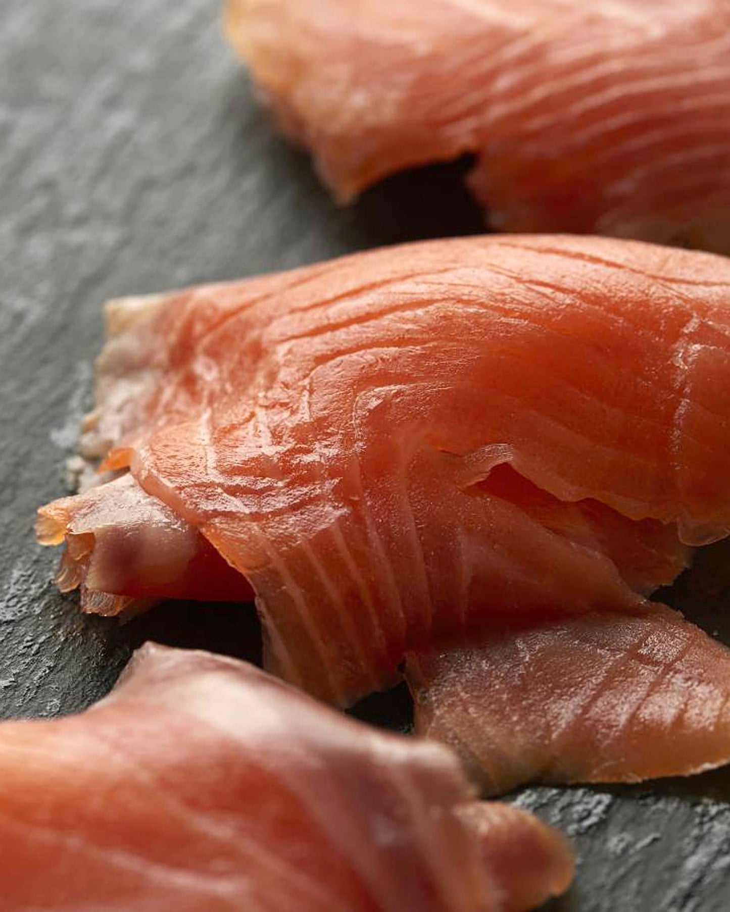 Trucha ahumada loncheada a mano 80 g