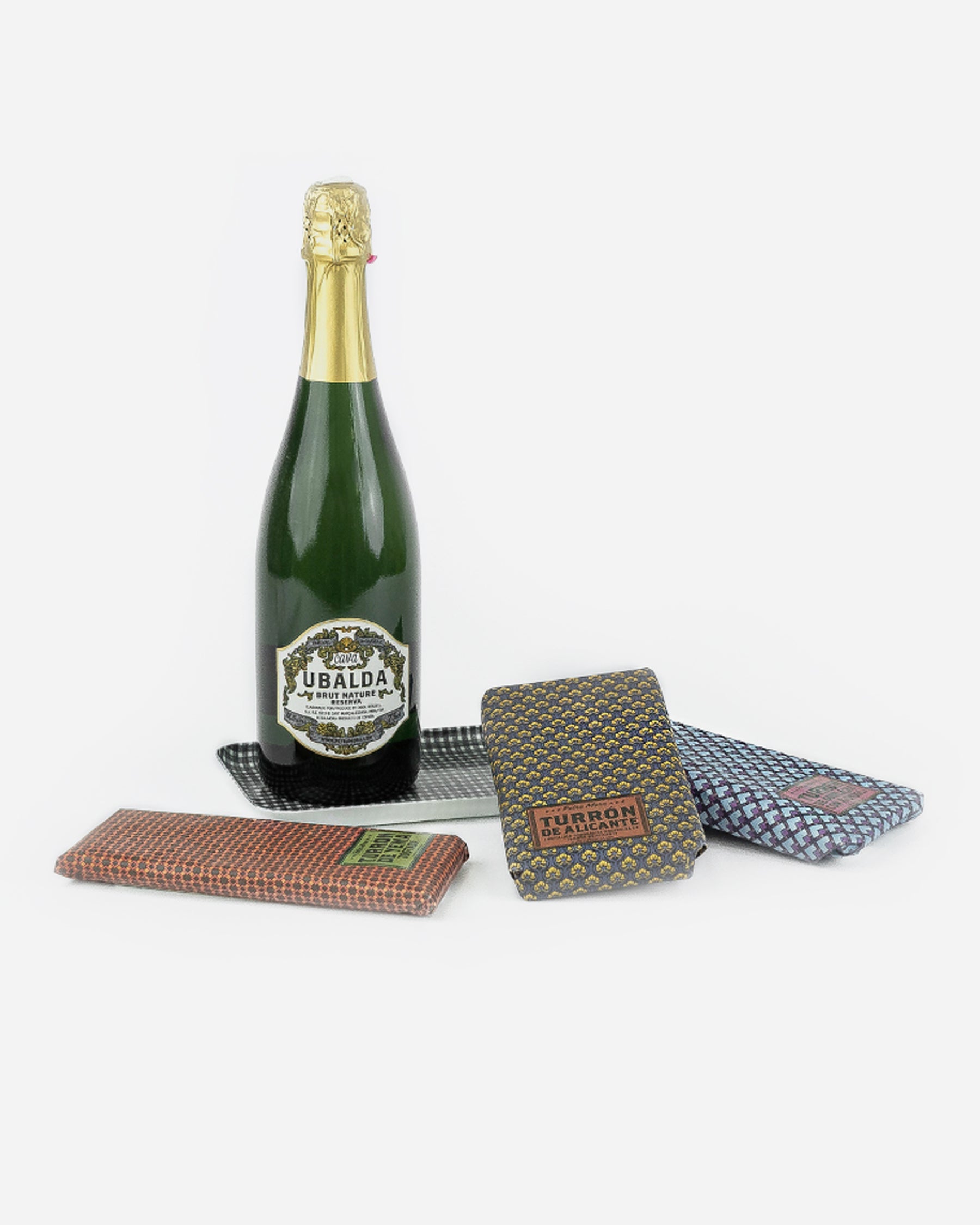Cesta navidad cava y turrón